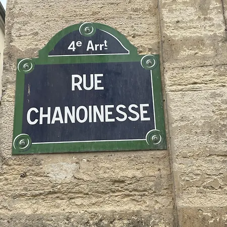 Luxurys Notre Dame Parigi